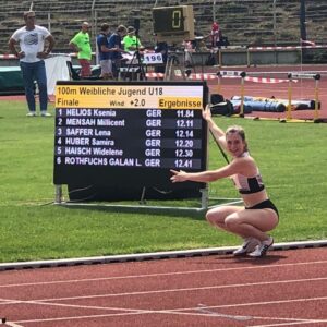 Video: Ksenia Helios siegt über 100 m in 11,84 sec