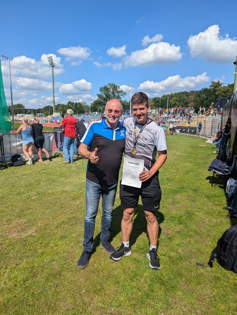 Du betrachtest gerade Timo Port holt Gold und Fahrkarte zur WM bei DM U20